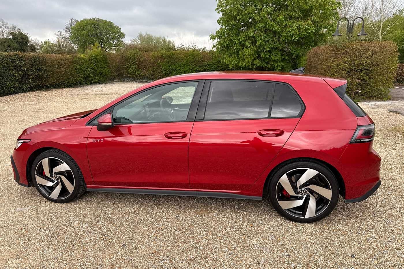 Volkswagen Golf GTI MK8 Facelift 2024 2.0 TSI (265ps) DSG
