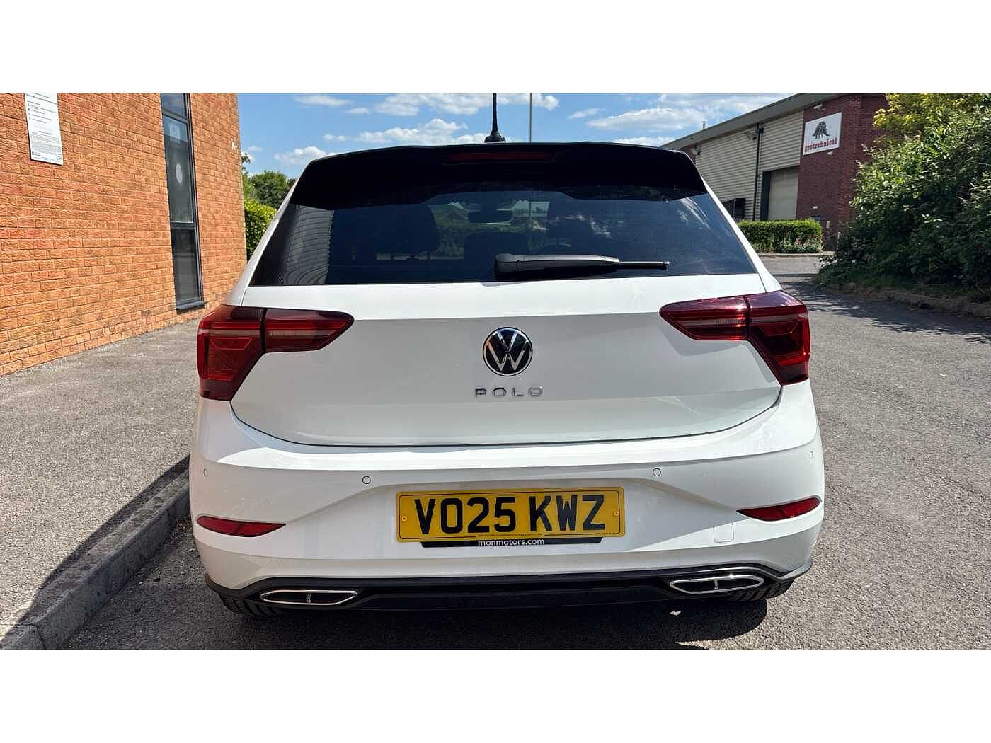 Volkswagen Polo 1.0 TSI (115ps) Black Edition DSG