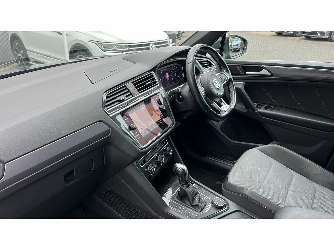 Volkswagen Tiguan 2.0 TDi 150 4Motion R-Line Tech 5dr DSG