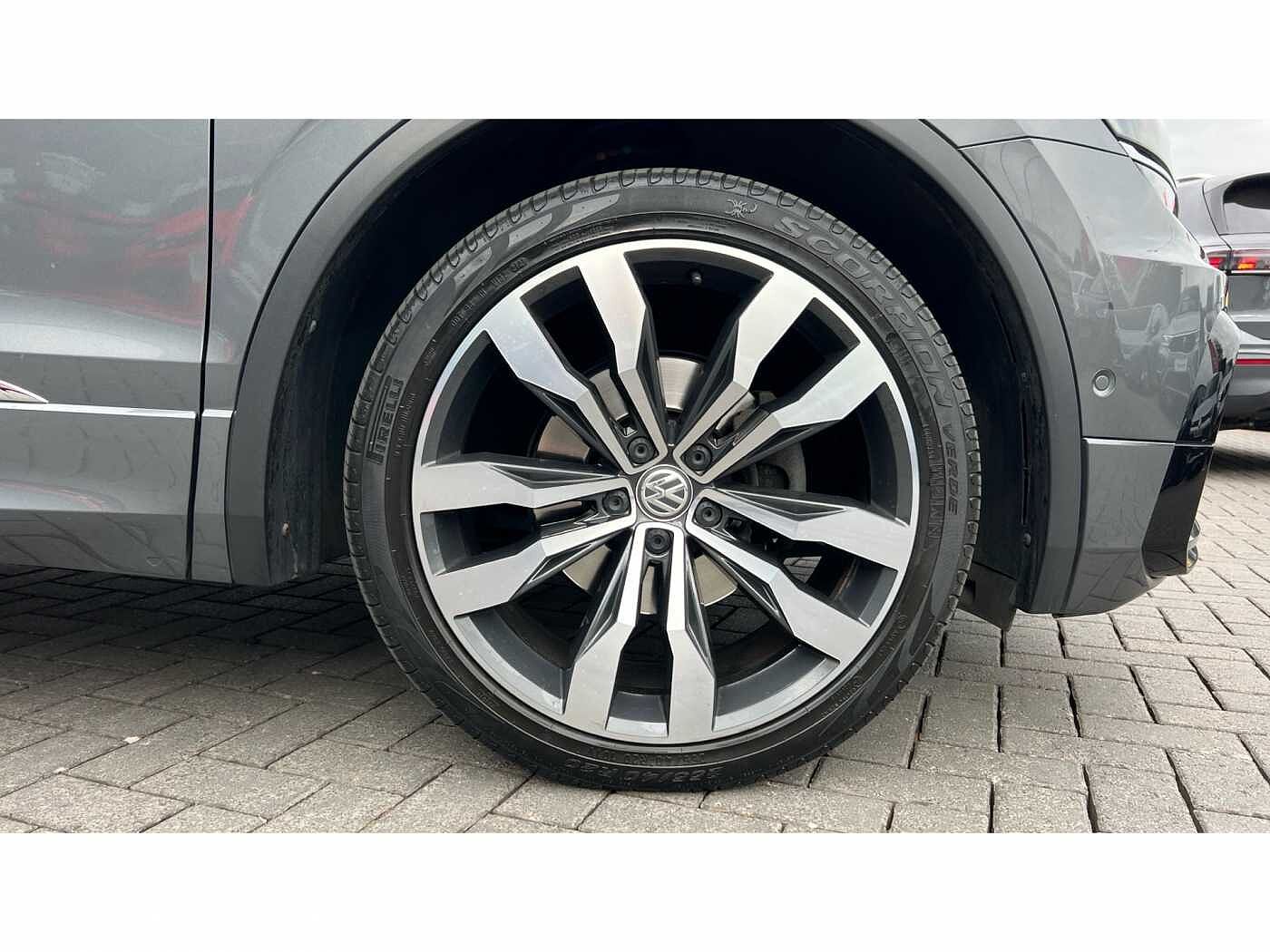 Volkswagen Tiguan 2.0 TDi 150 4Motion R-Line Tech 5dr DSG