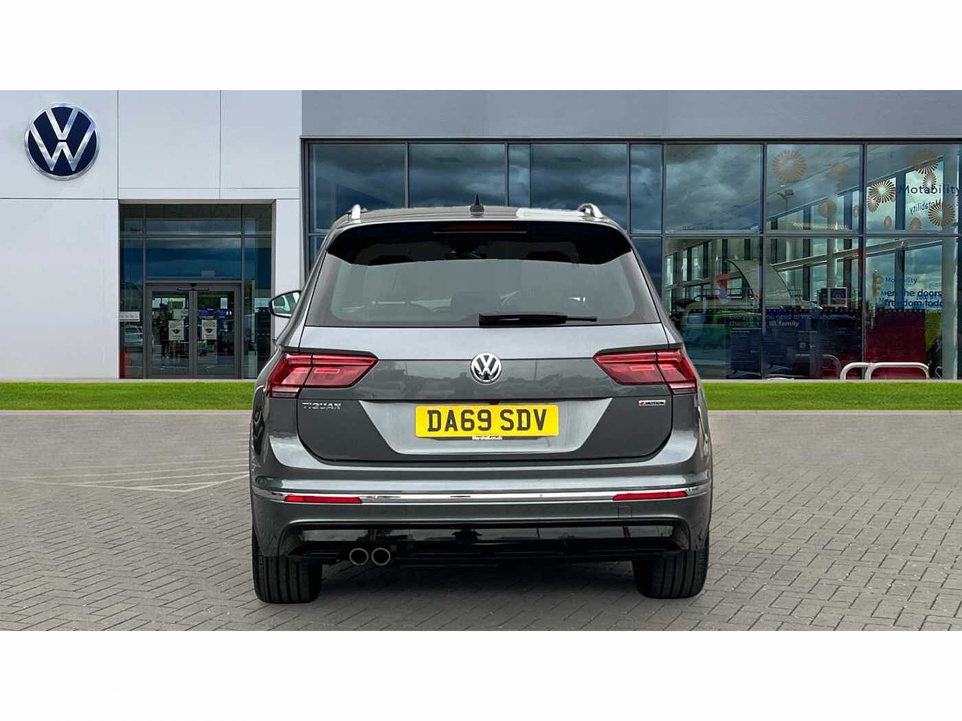 Volkswagen Tiguan 2.0 TDi 150 4Motion R-Line Tech 5dr DSG