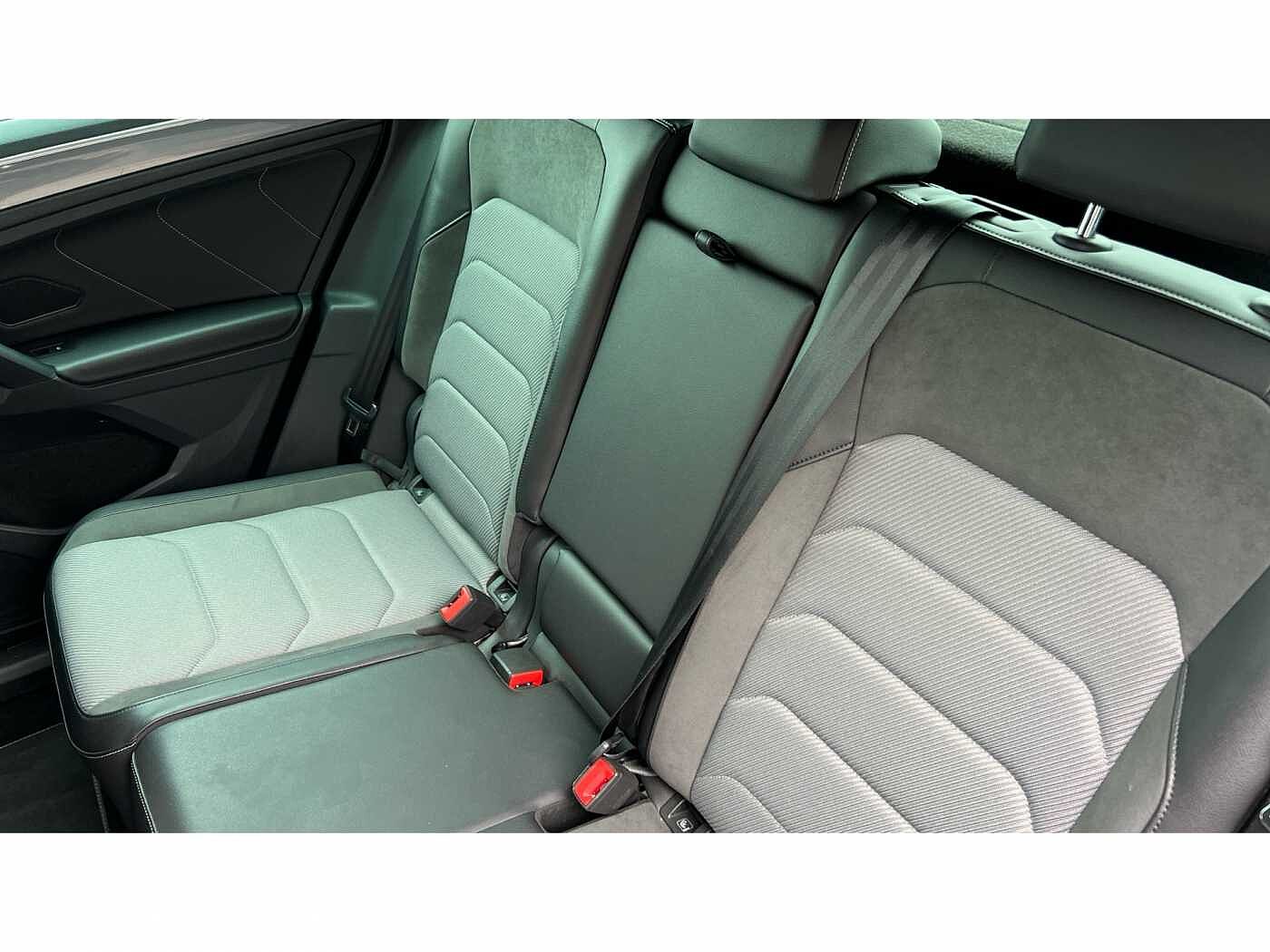 Volkswagen Tiguan 2.0 TDi 150 4Motion R-Line Tech 5dr DSG