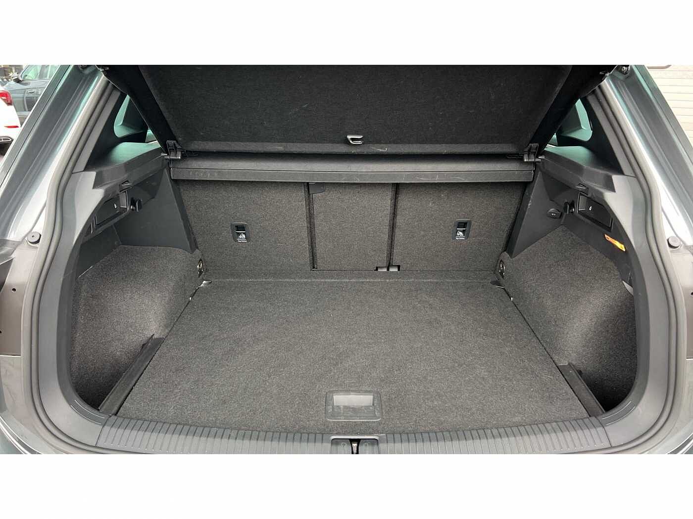 Volkswagen Tiguan 2.0 TDi 150 4Motion R-Line Tech 5dr DSG