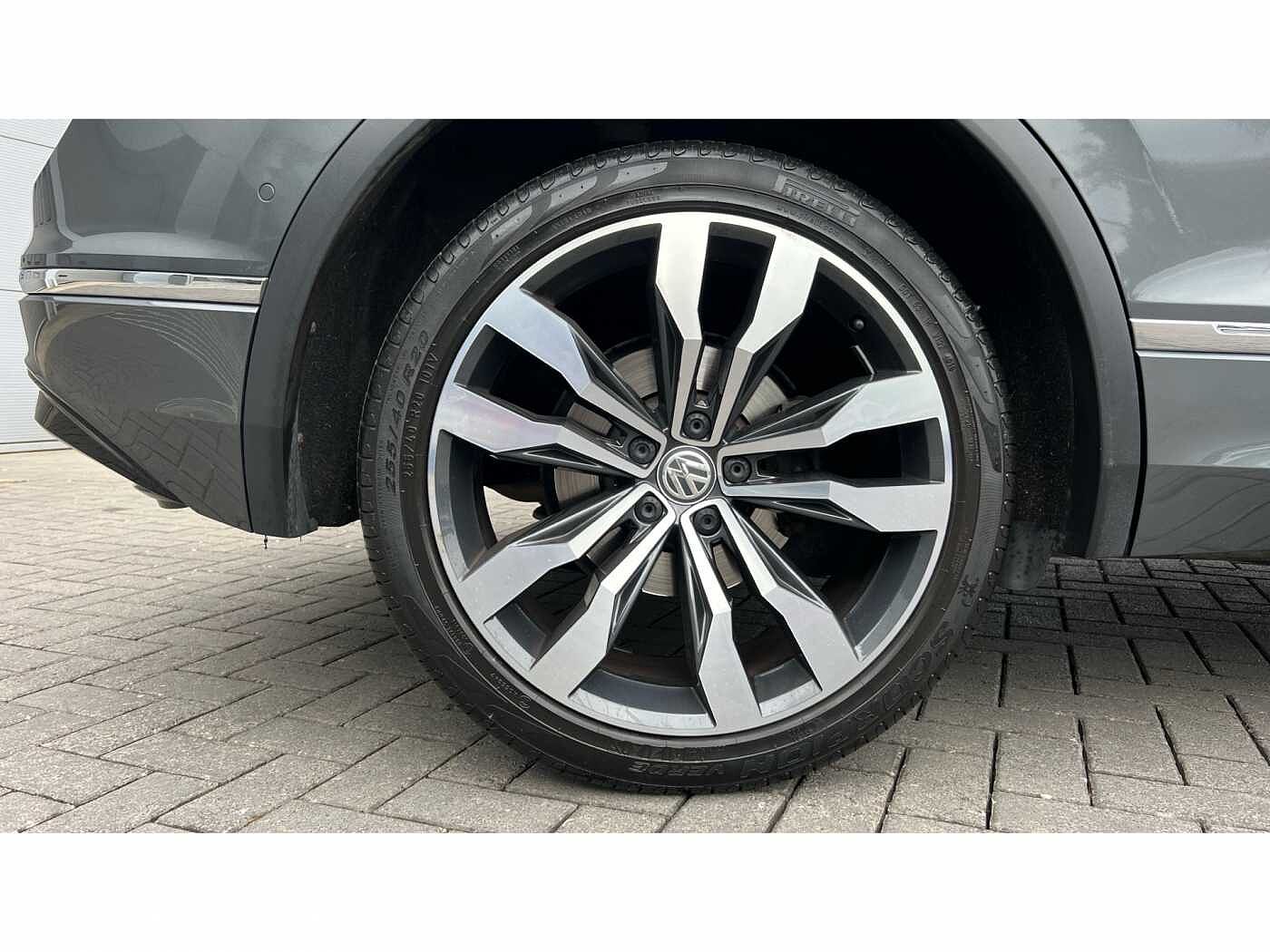 Volkswagen Tiguan 2.0 TDi 150 4Motion R-Line Tech 5dr DSG