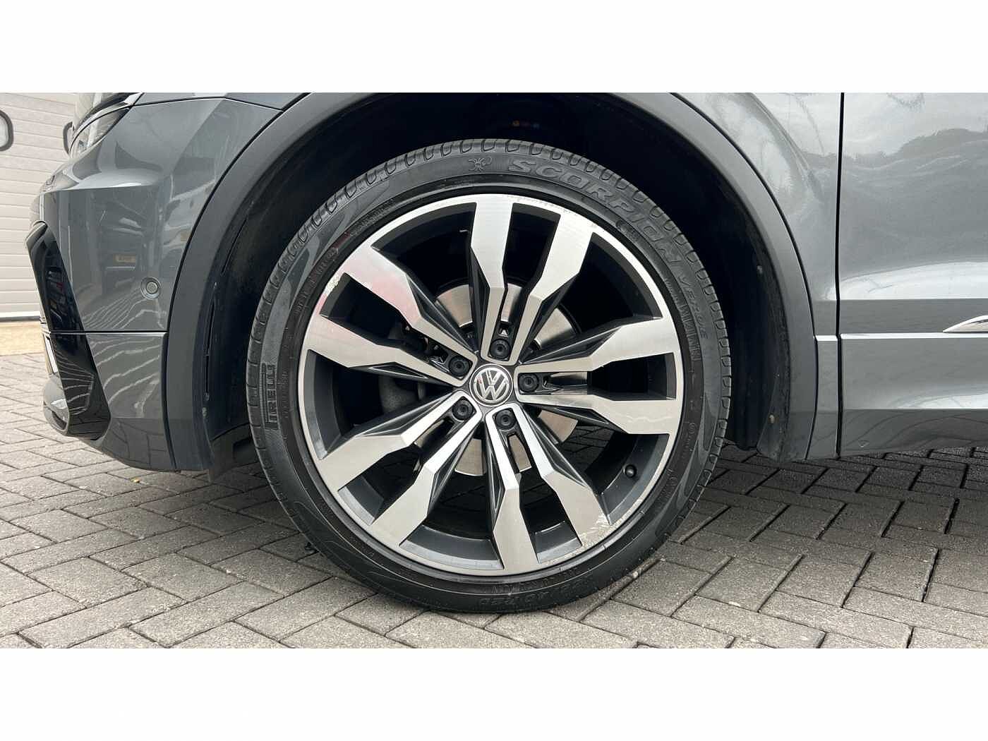 Volkswagen Tiguan 2.0 TDi 150 4Motion R-Line Tech 5dr DSG