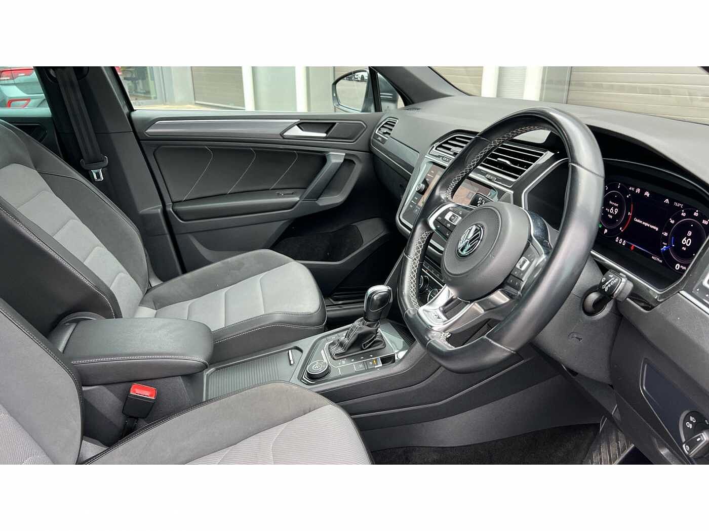 Volkswagen Tiguan 2.0 TDi 150 4Motion R-Line Tech 5dr DSG