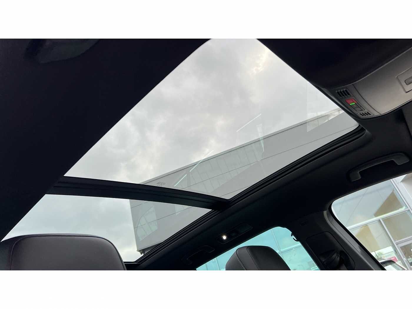 Volkswagen Tiguan 2.0 TDi 150 4Motion R-Line Tech 5dr DSG