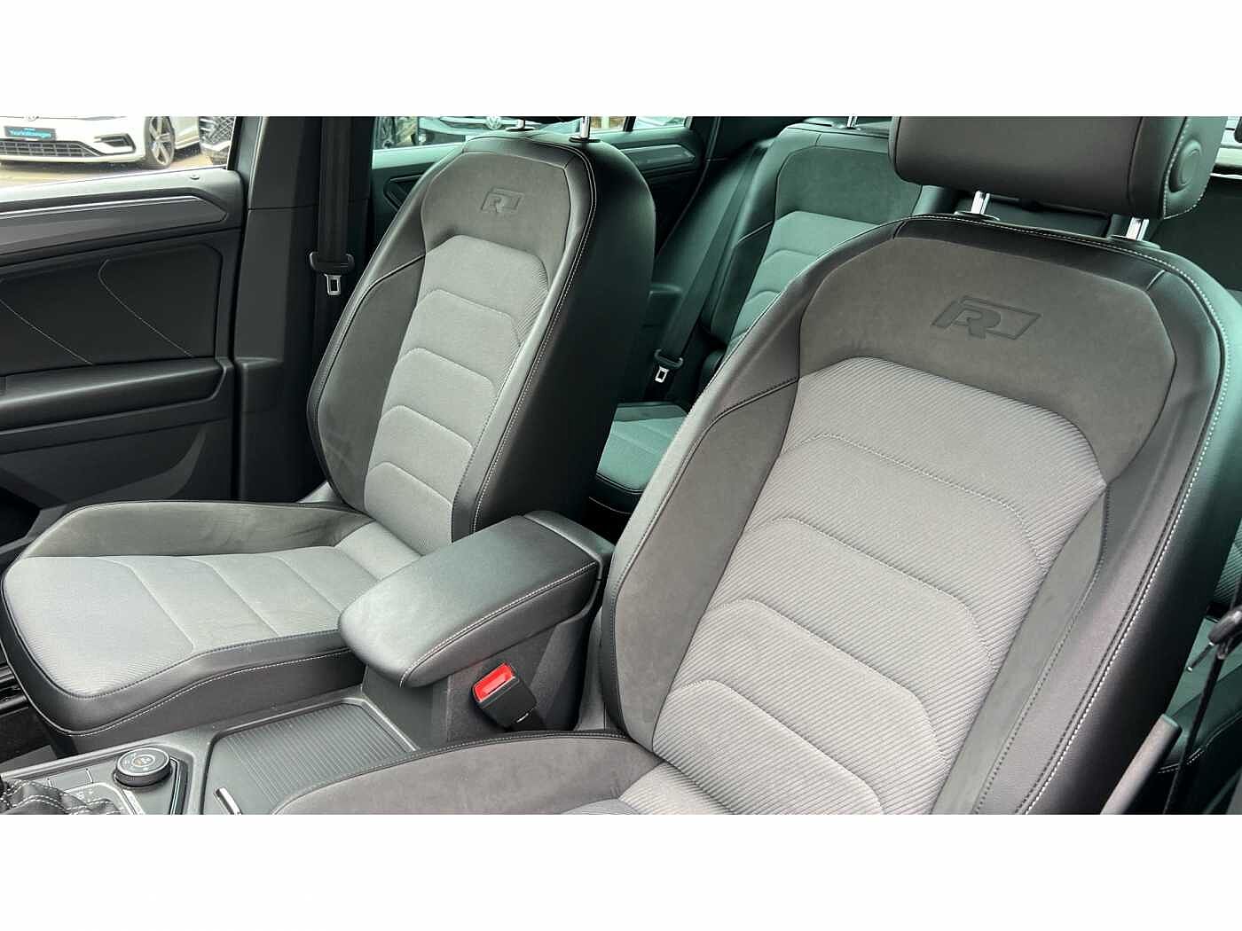 Volkswagen Tiguan 2.0 TDi 150 4Motion R-Line Tech 5dr DSG