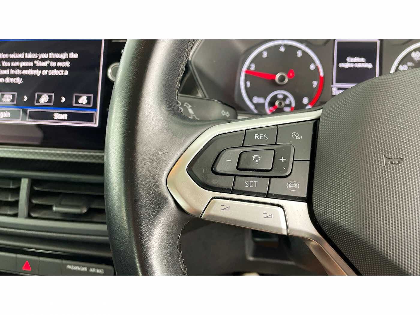 Volkswagen T-Cross 1.0 TSI (110ps) SE DSG Hatchback