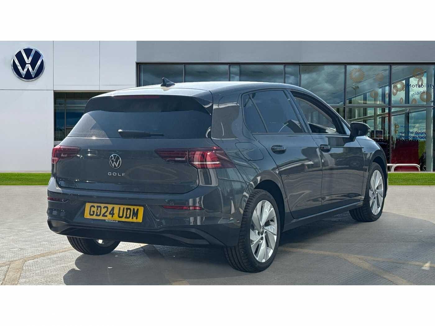 Volkswagen Golf 1.5 TSI Match 5dr