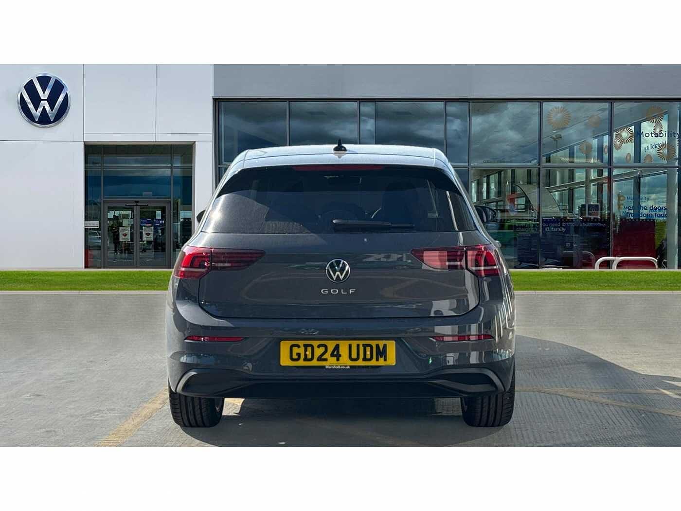 Volkswagen Golf 1.5 TSI Match 5dr