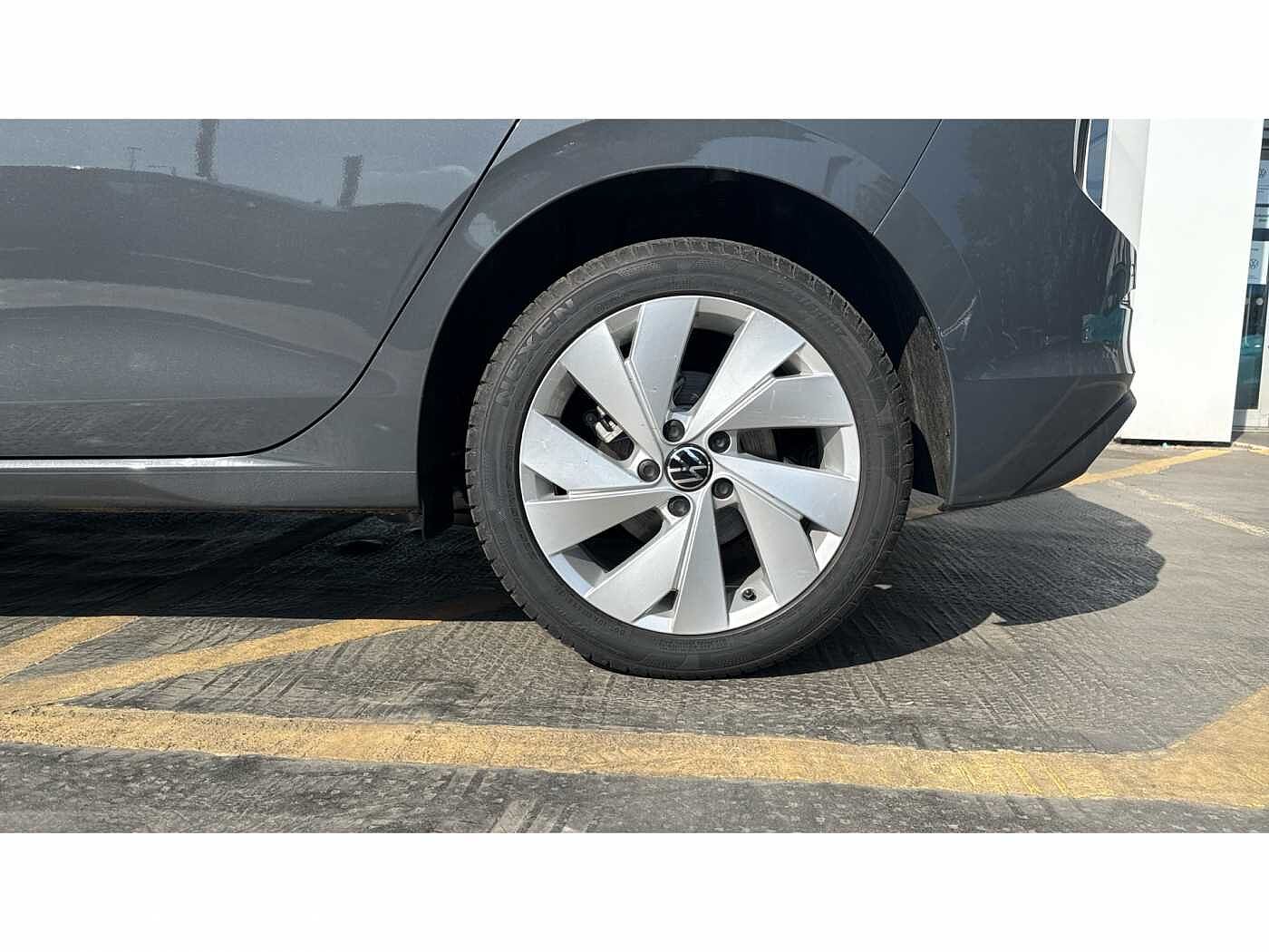 Volkswagen Golf 1.5 TSI Match 5dr