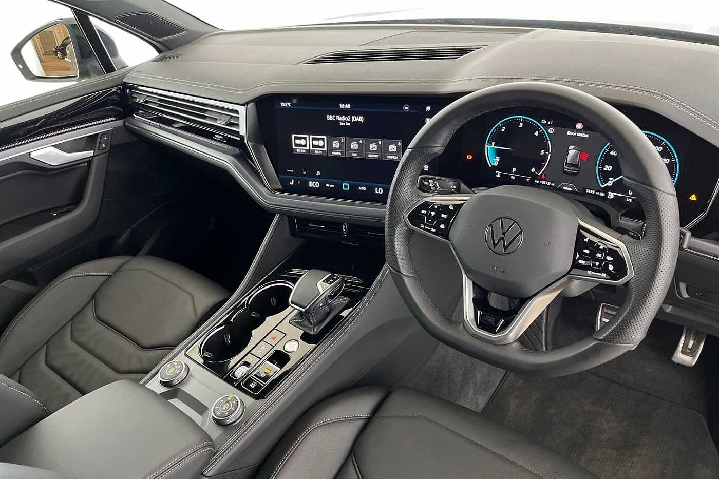 Volkswagen Touareg 3.0 TDI V6 Black Edition Tiptronic 4Motion Euro 6 (s/s) 5dr