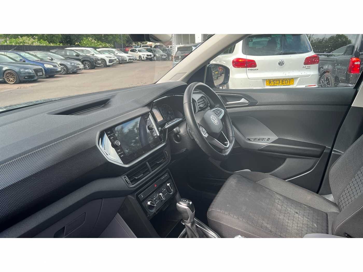 Volkswagen T-Cross 1.0 TSI (110ps) SE DSG Hatchback