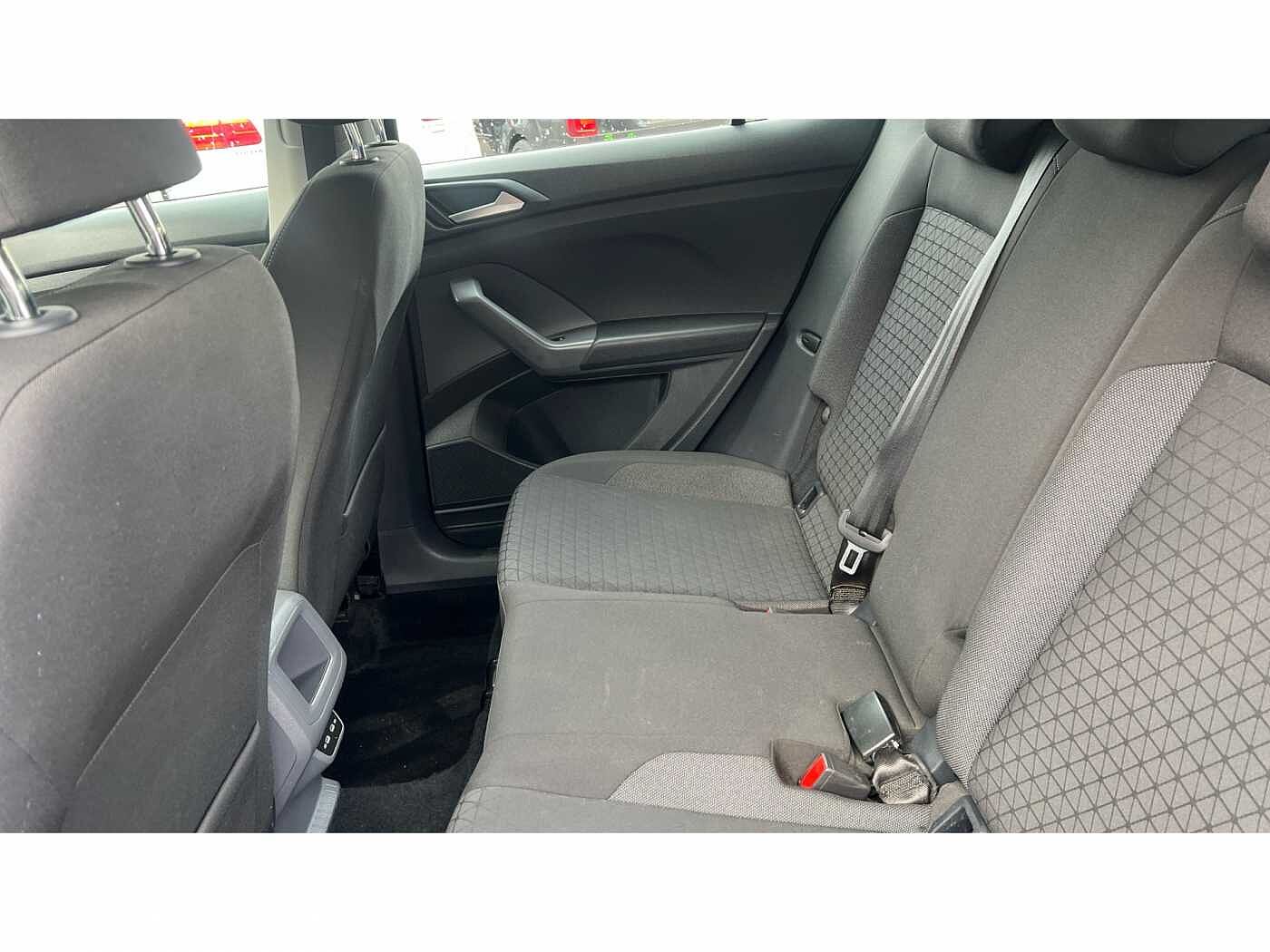 Volkswagen T-Cross 1.0 TSI (110ps) SE DSG Hatchback