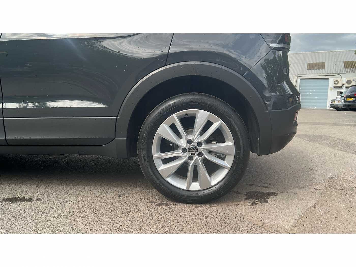 Volkswagen T-Cross 1.0 TSI (110ps) SE DSG Hatchback