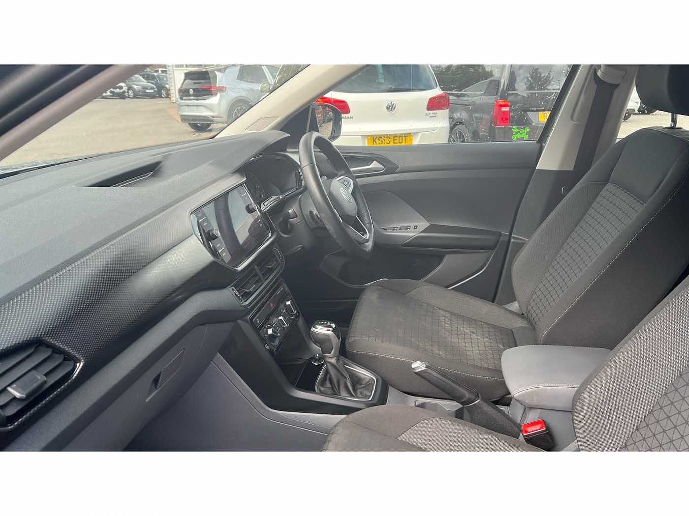 Volkswagen T-Cross 1.0 TSI (110ps) SE DSG Hatchback