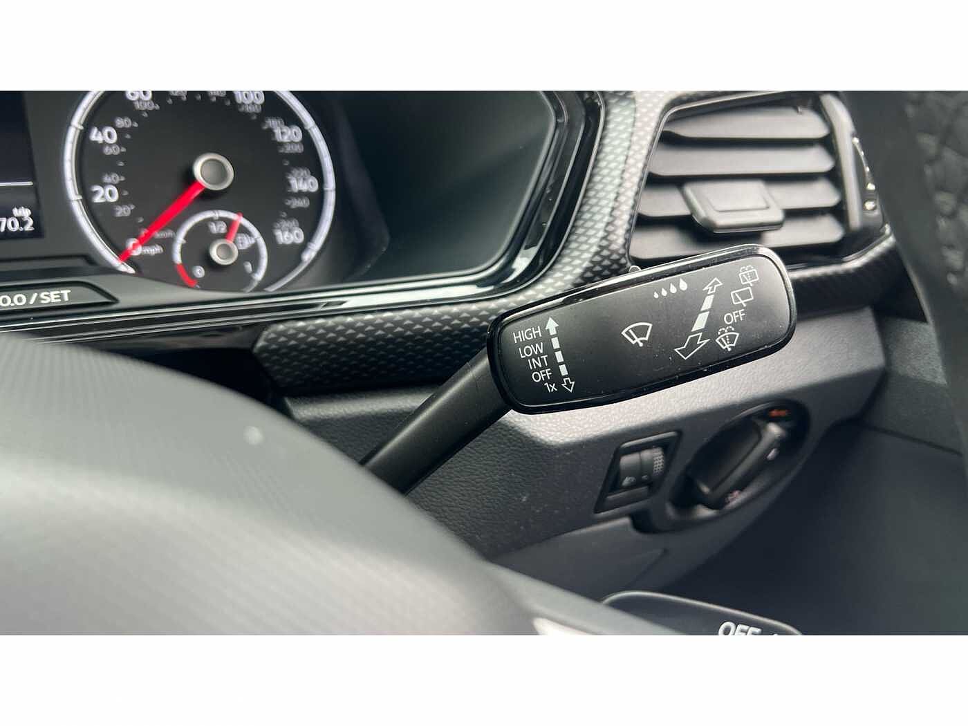 Volkswagen T-Cross 1.0 TSI (110ps) SE DSG Hatchback