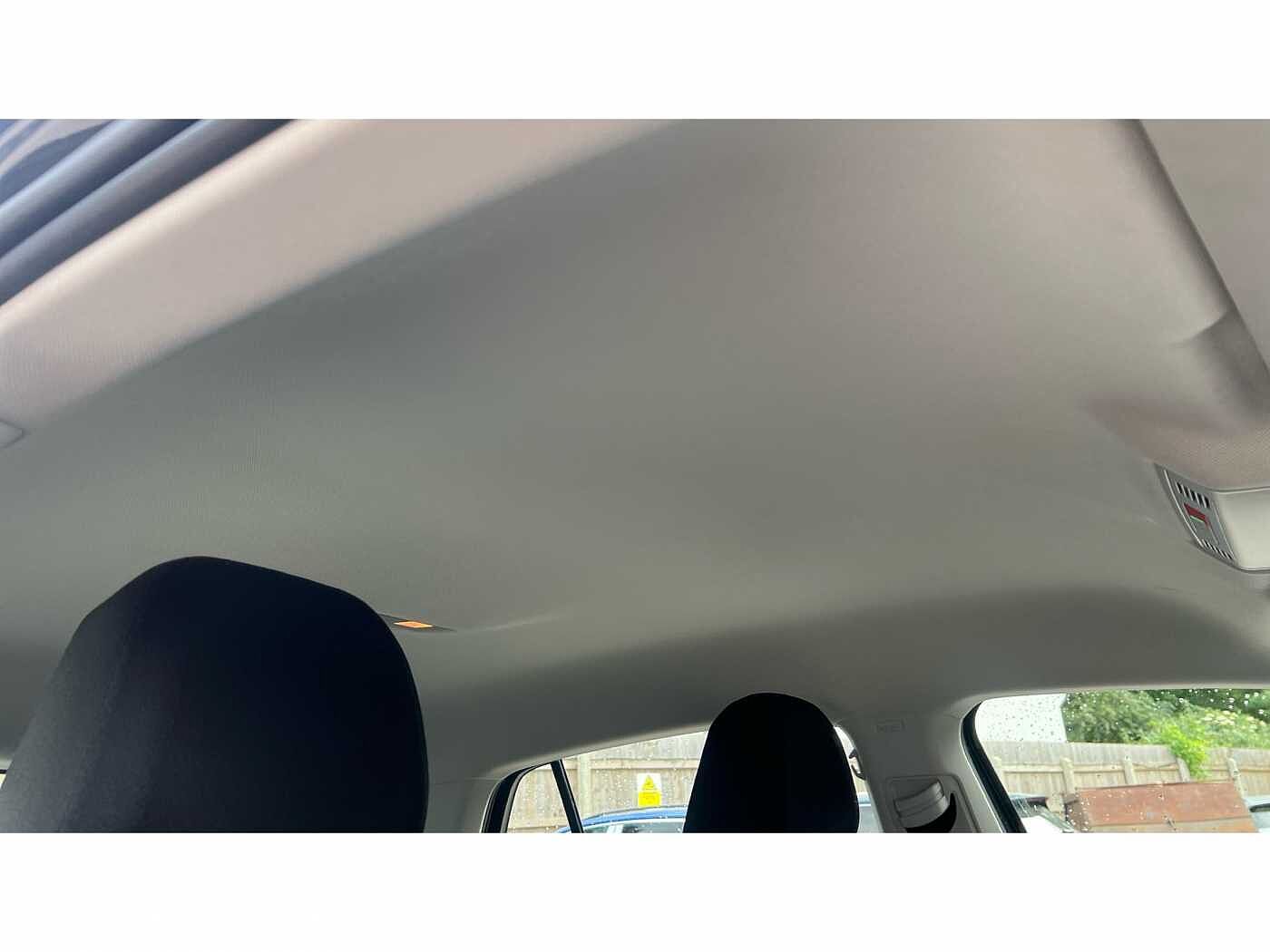 Volkswagen T-Cross 1.0 TSI (110ps) SE DSG Hatchback