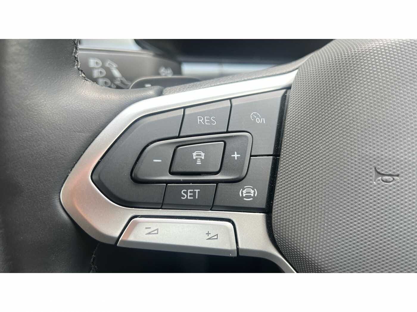Volkswagen T-roc 1.5 TSI Life 5dr DSG
