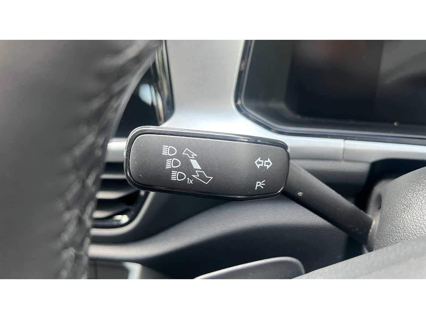 Volkswagen T-roc 1.5 TSI Life 5dr DSG