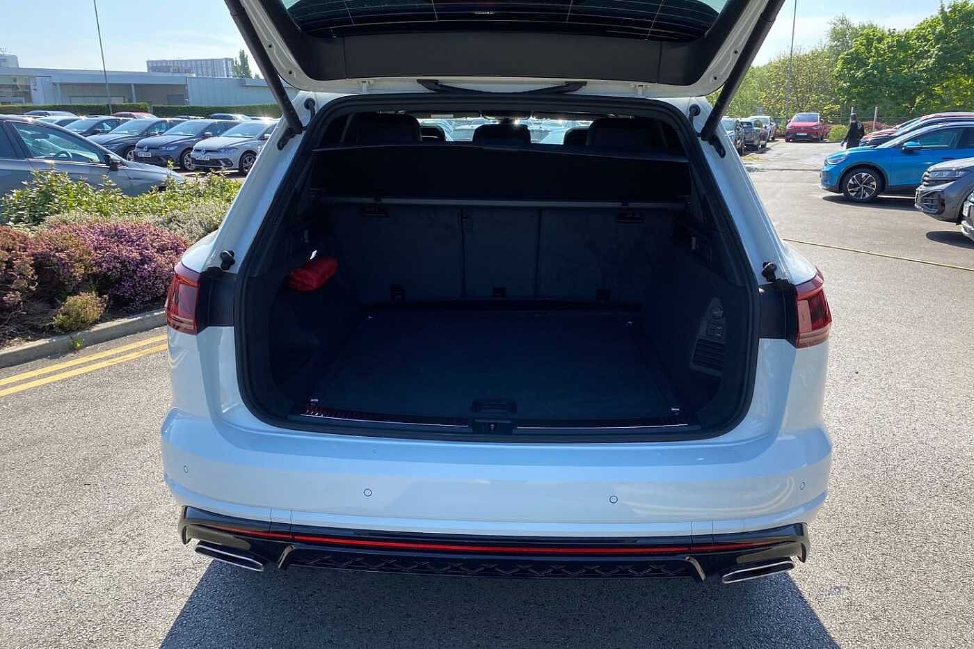 Volkswagen Touareg 3.0TDI (286ps) Black Edition 4Motion 5dr