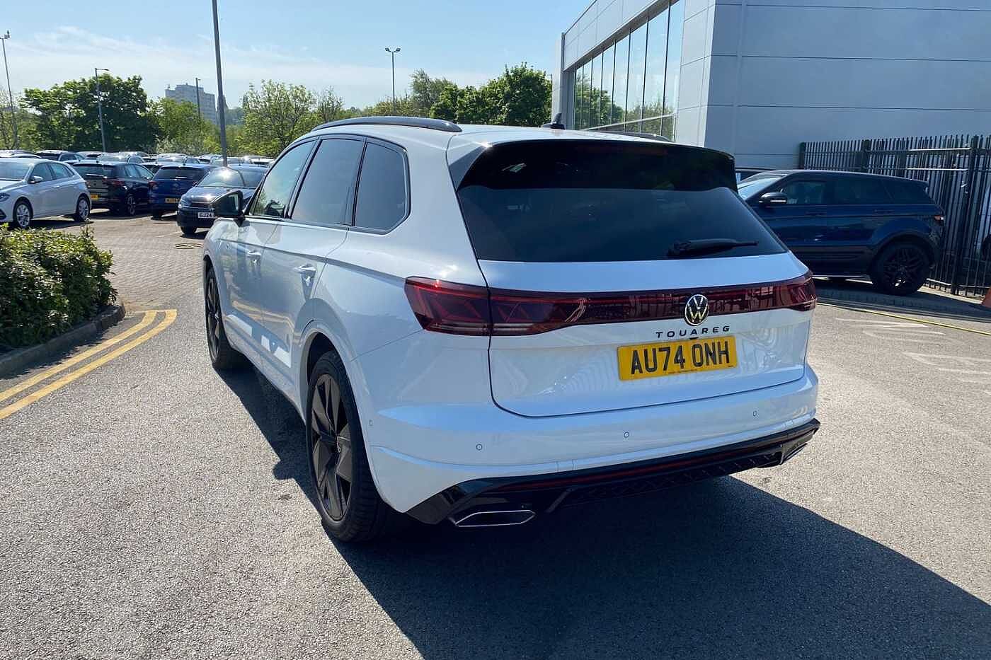 Volkswagen Touareg 3.0TDI (286ps) Black Edition 4Motion 5dr