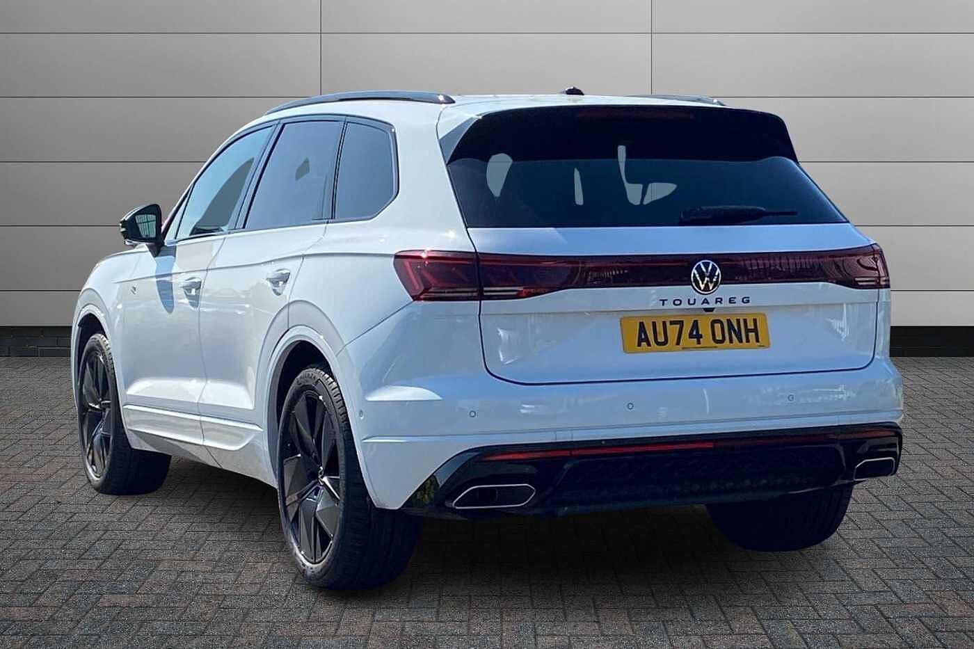 Volkswagen Touareg 3.0TDI (286ps) Black Edition 4Motion 5dr