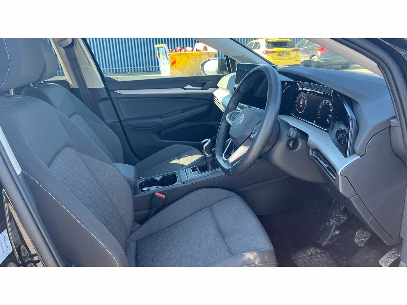 Volkswagen Golf 1.5 TSI Match 5dr