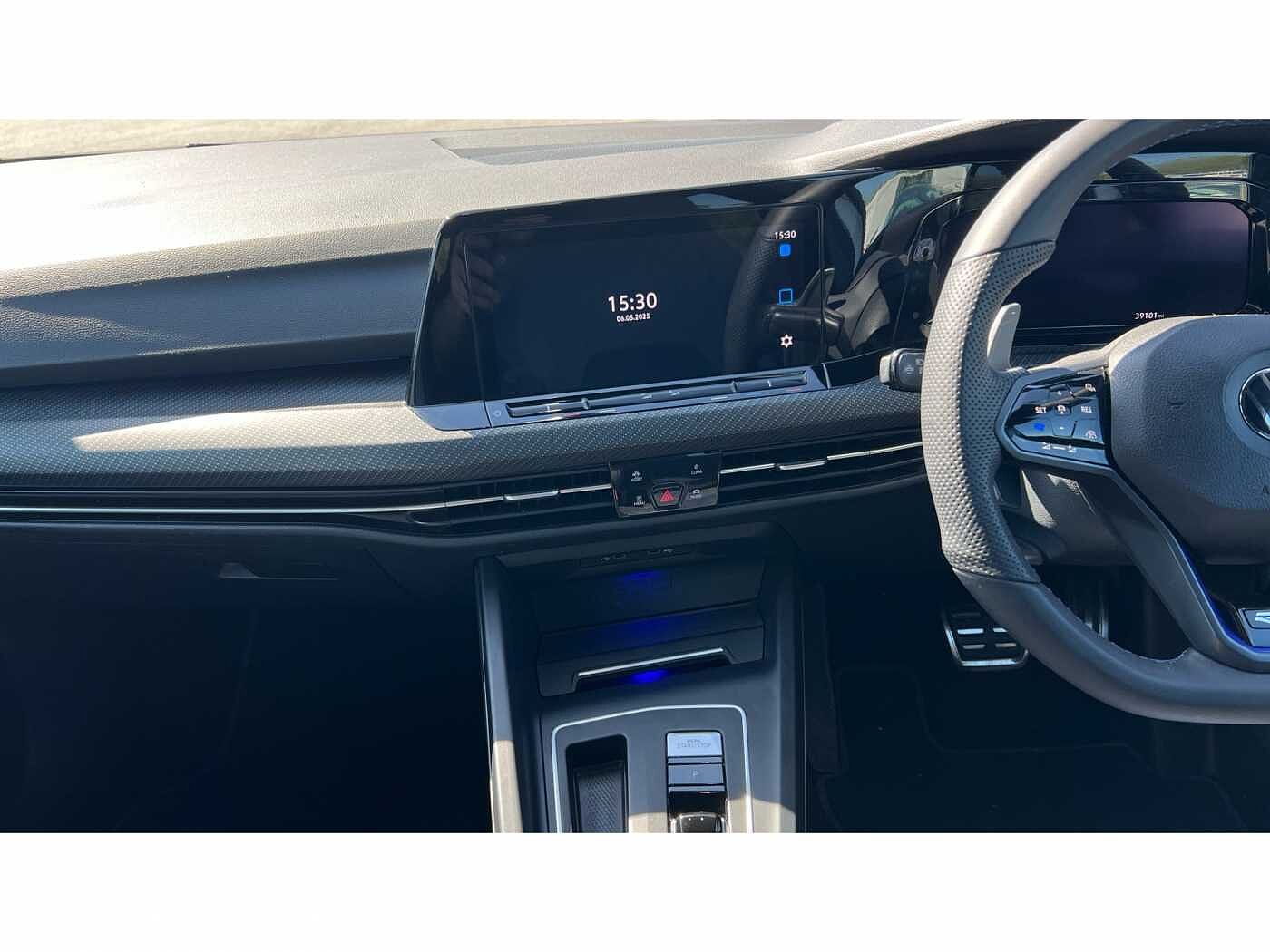 Volkswagen Golf R MK8 2.0 TSI 4Motion 320PS DSG 5 Dr