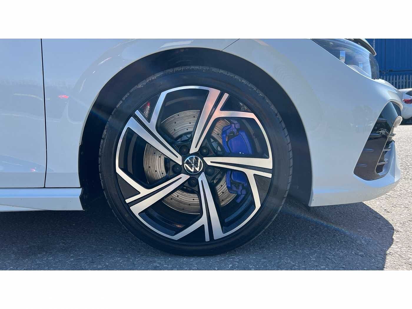 Volkswagen Golf R MK8 2.0 TSI 4Motion 320PS DSG 5 Dr