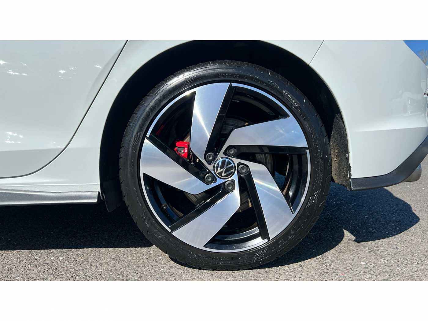 Volkswagen Golf 8 GTI 2.0 TSI 245PS 7-speed DSG 5 Door