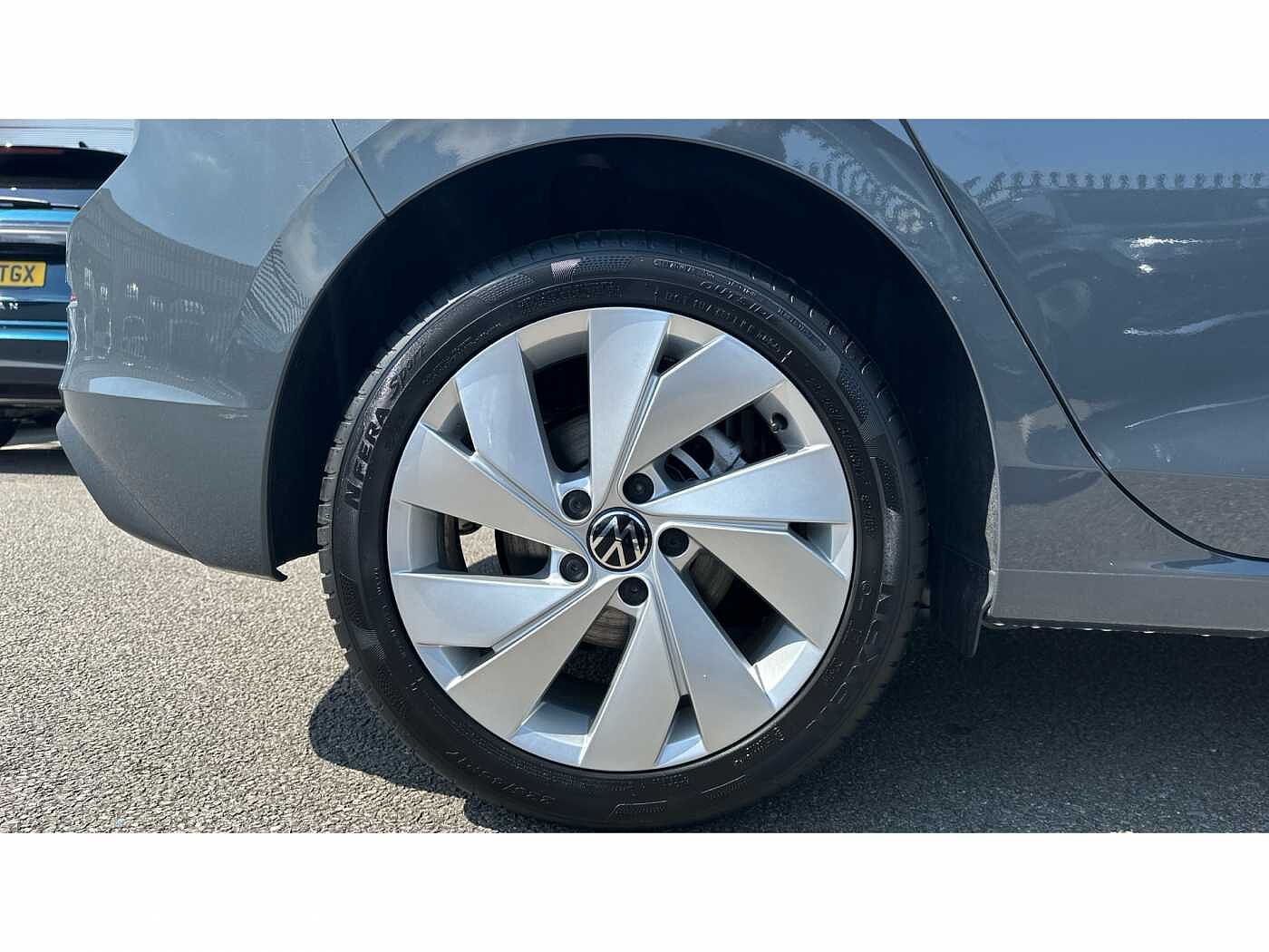 Volkswagen Golf 1.5 TSI Match 5dr