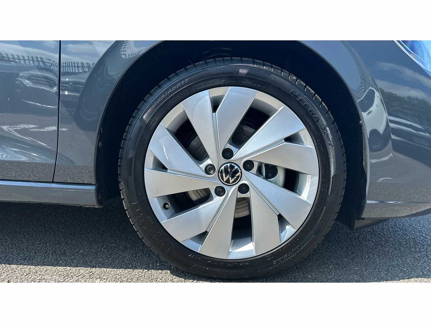 Volkswagen Golf 1.5 TSI Match 5dr