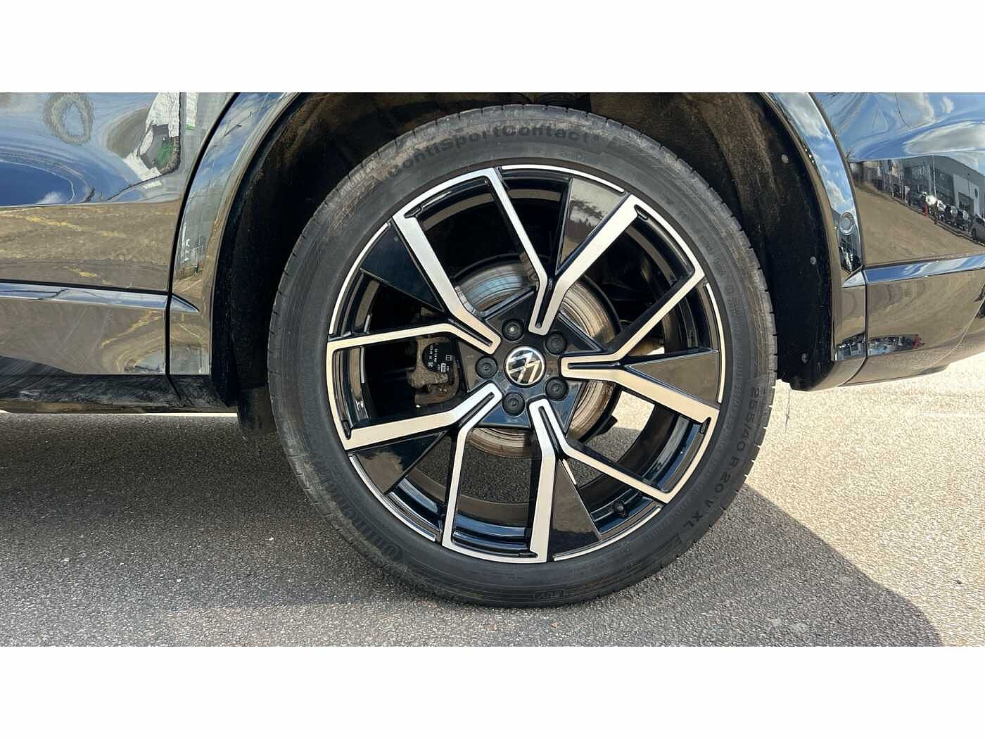 Volkswagen Tiguan 1.5 TSI eHybrid R-Line 5dr DSG