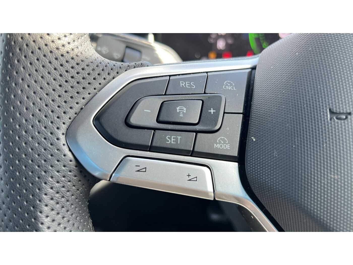 Volkswagen Tiguan 1.5 TSI eHybrid R-Line 5dr DSG