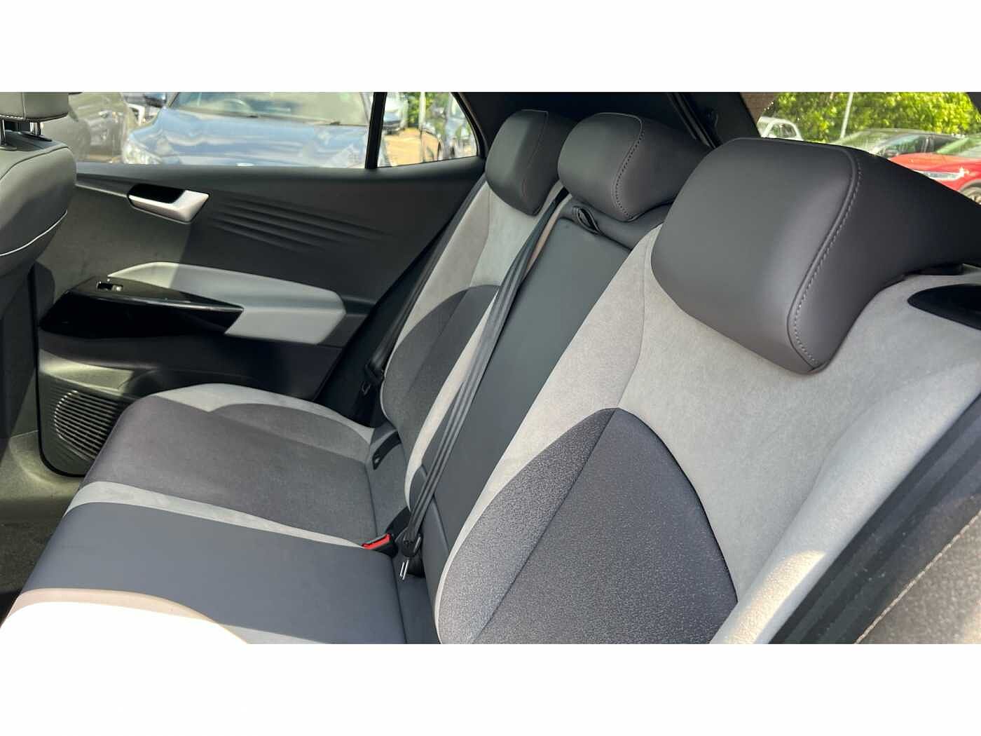 Volkswagen ID.3 Family 58kWh Pro Performance 204PS Automatic